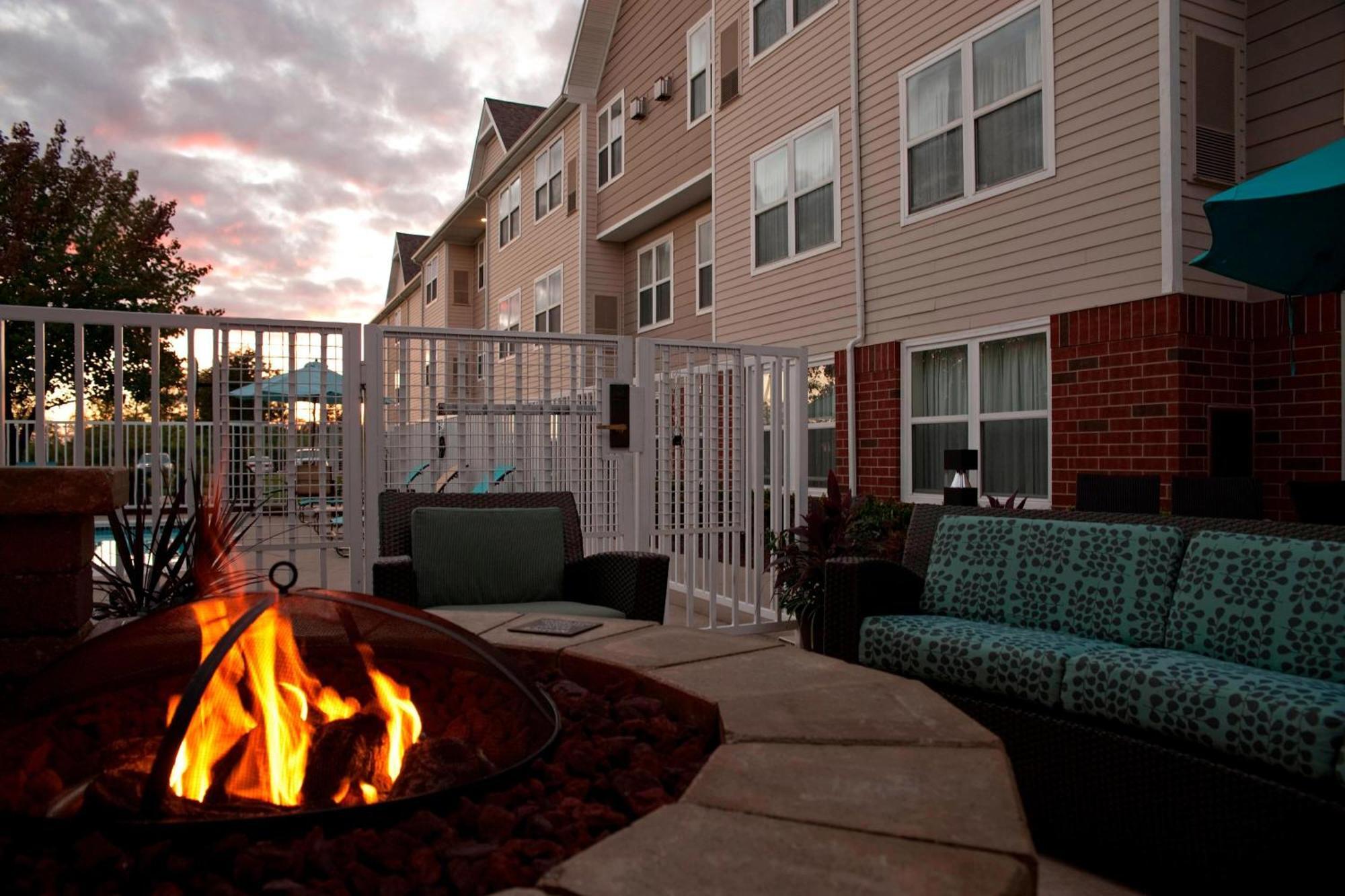 Residence Inn By Marriott Grand Rapids West Exterior foto